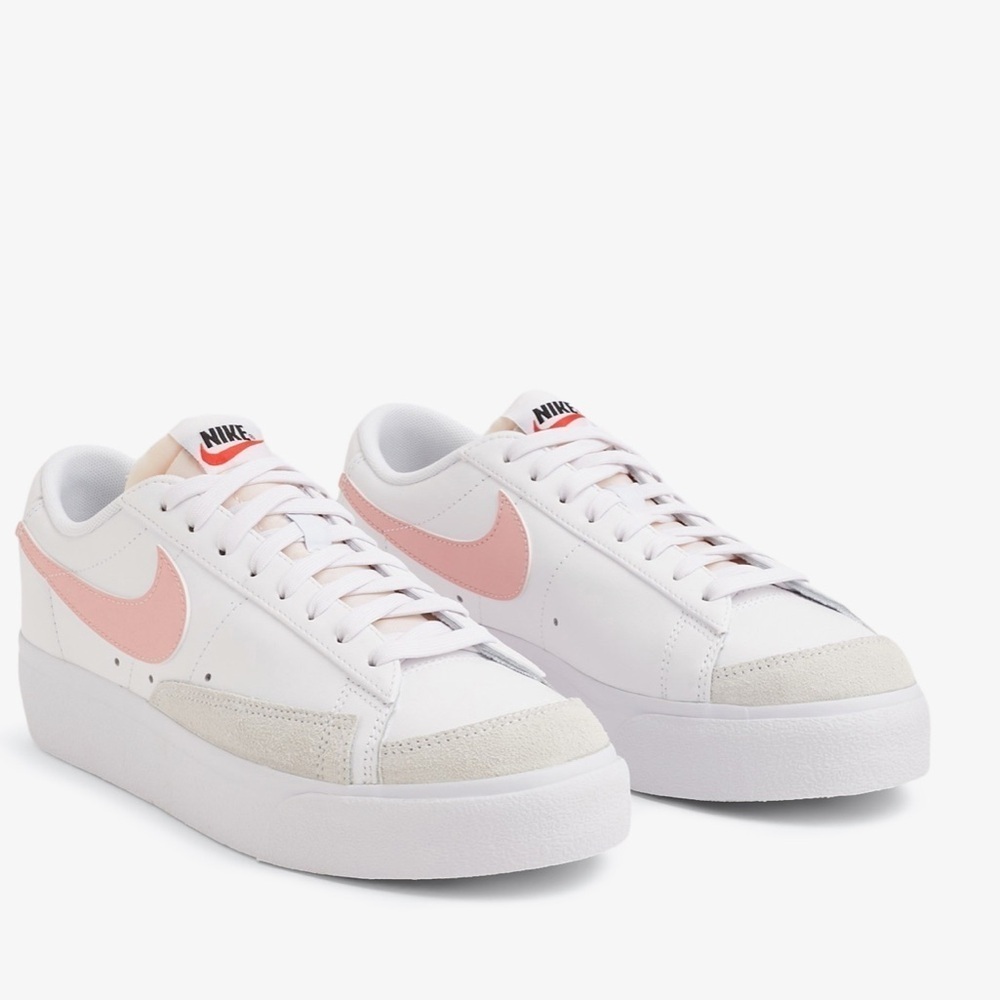 NIKE Blazer Low Platform sneakers . Size 8